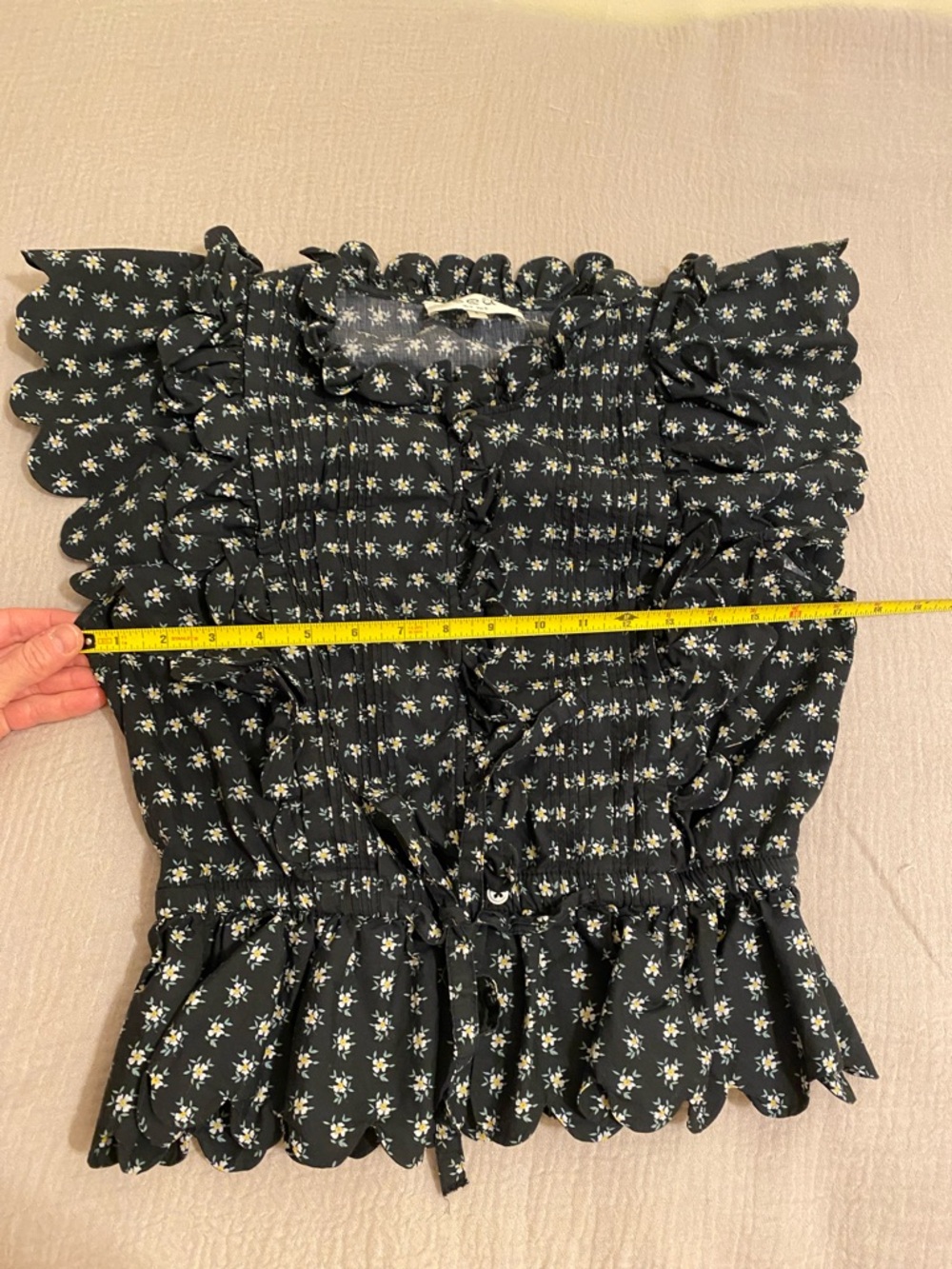 SEA NEW YORK Woven Floral Ruffle Peplum Top - Black. Size 6 - Picture 6 of 8